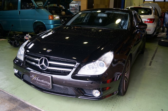 ベンツ　CLS550　シートベルトテンショナーコントロールユニット交換